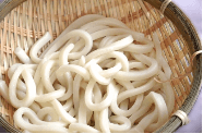 鍋のしめ 何を入れますか おいしい食べ方やカロリーについて 鶏鍋通販 夢創鶏のお取り寄せ通販産地直送 むそうどりの英楽 無添加飼料で育ったブランド鶏を飼育 生産 販売の生産者から直送
